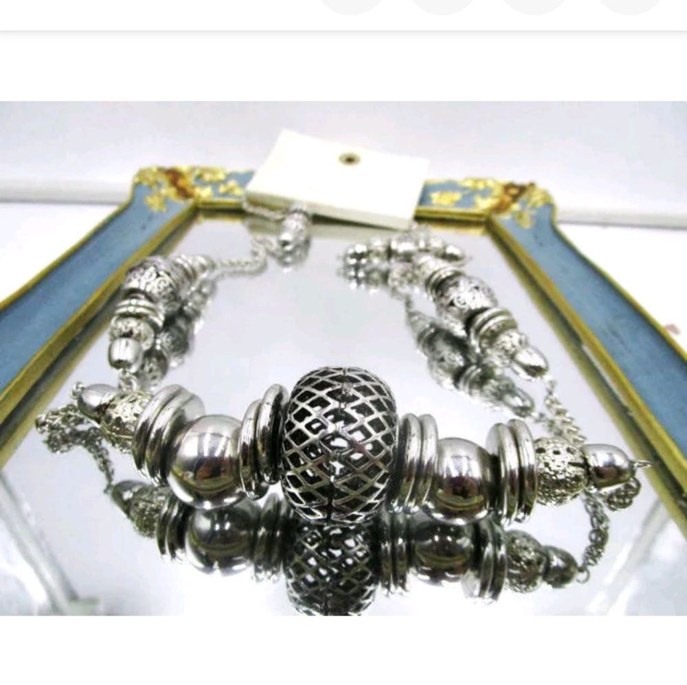 New silver beaded necklace